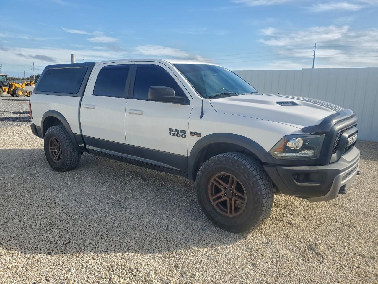 2016 RAM 1500 REBEL photo 4