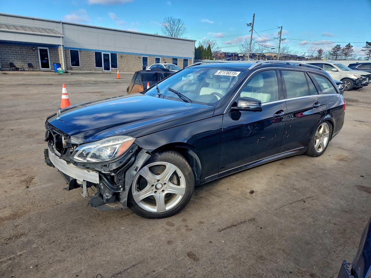 2014 MERCEDES-BENZ E