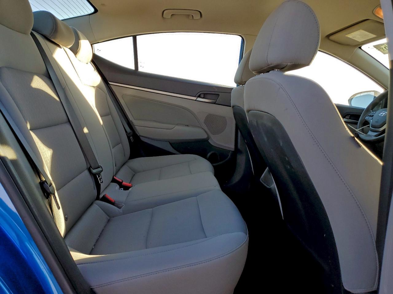 2018 HYUNDAI ELANTRA SEL photo 10