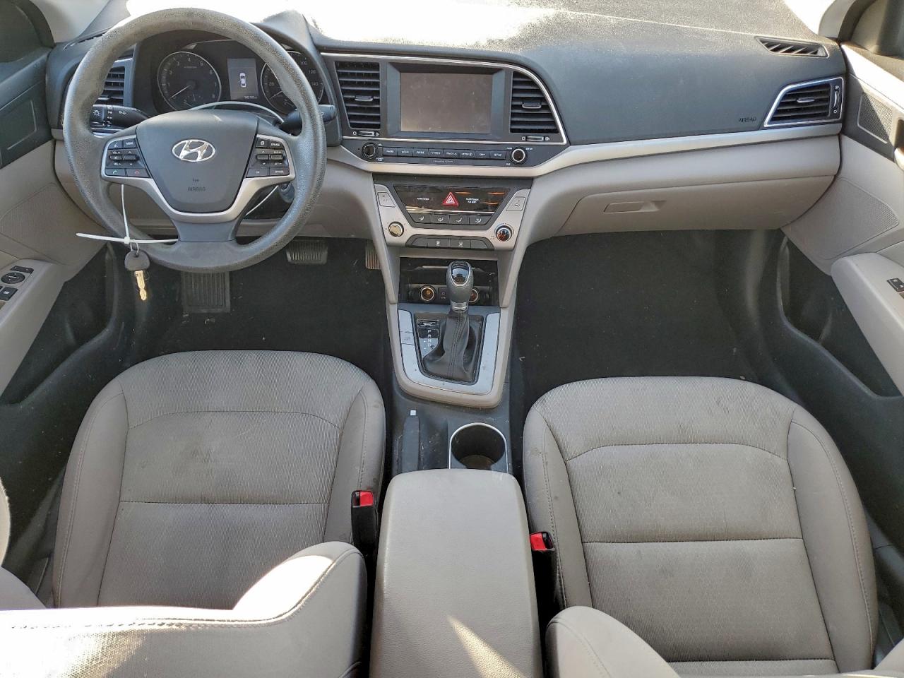 2018 HYUNDAI ELANTRA SEL photo 8