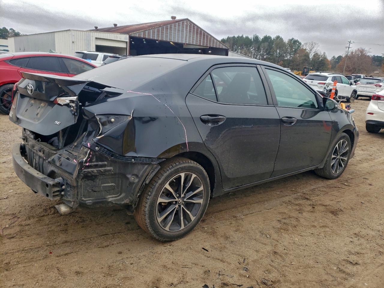 2017 TOYOTA COROLLA L photo 3