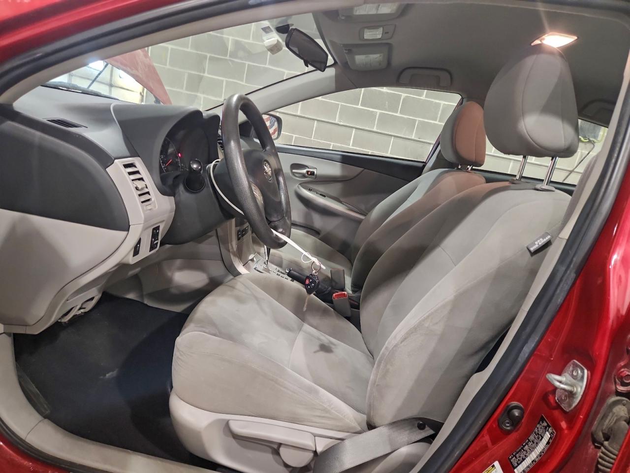 2012 TOYOTA COROLLA BASE photo 7