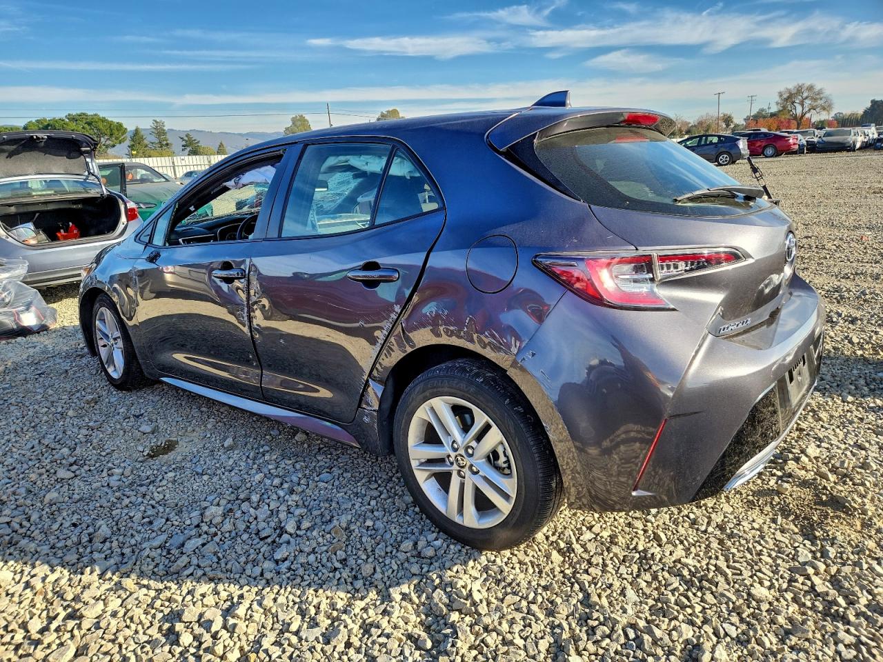 2022 TOYOTA COROLLA SE photo 2