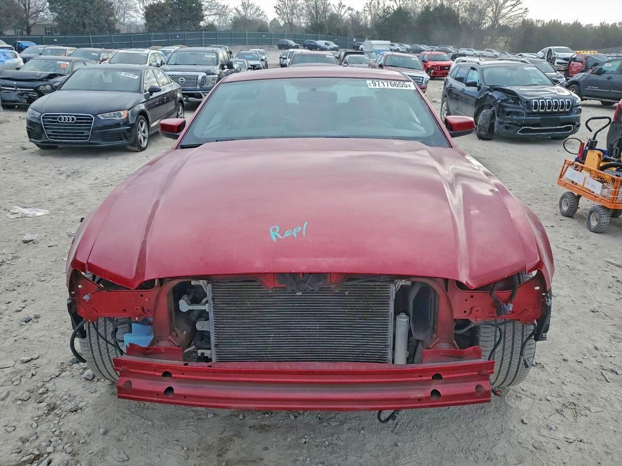 2013 FORD MUSTANG photo 5