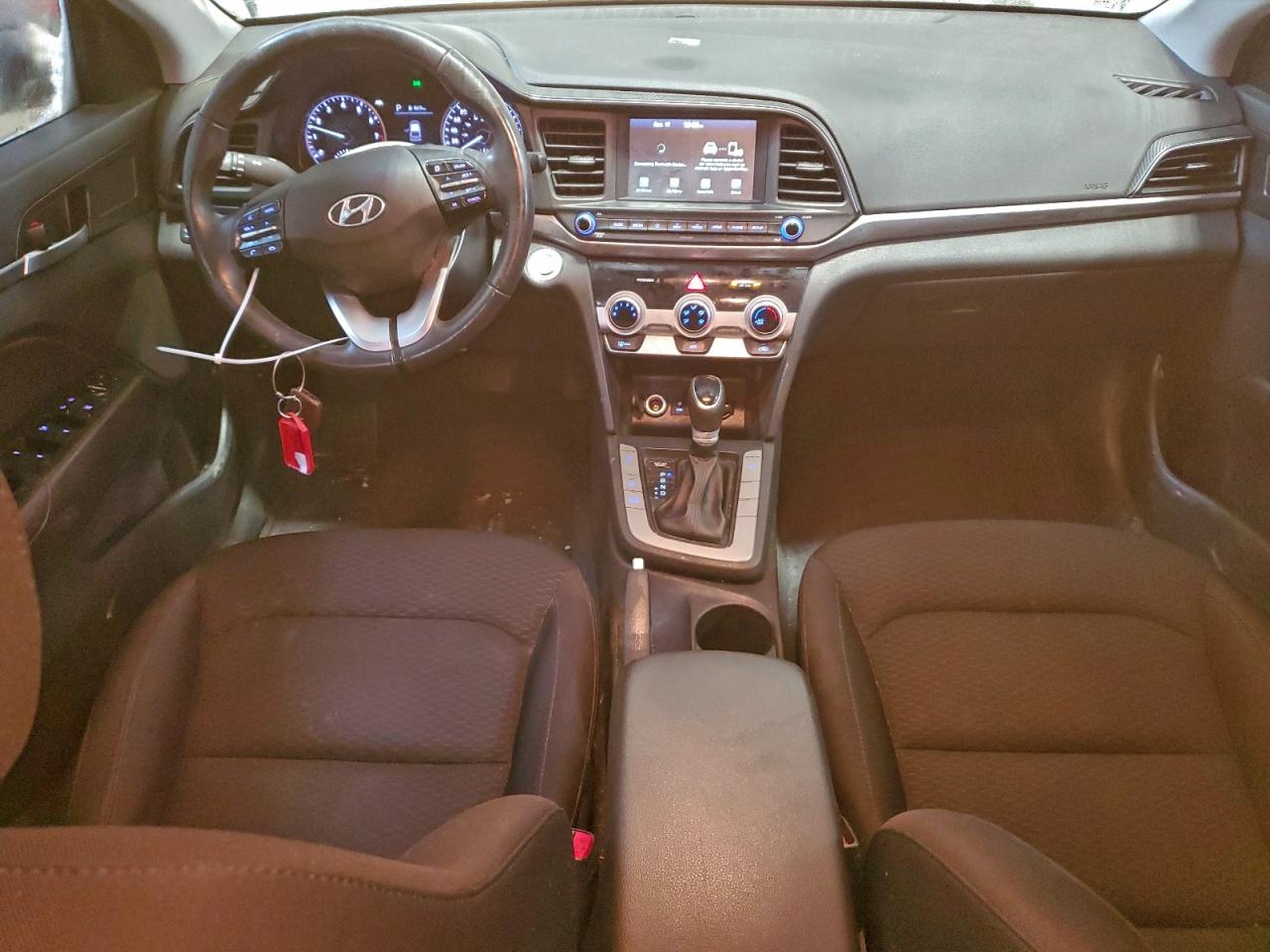 2020 HYUNDAI ELANTRA SEL photo 8
