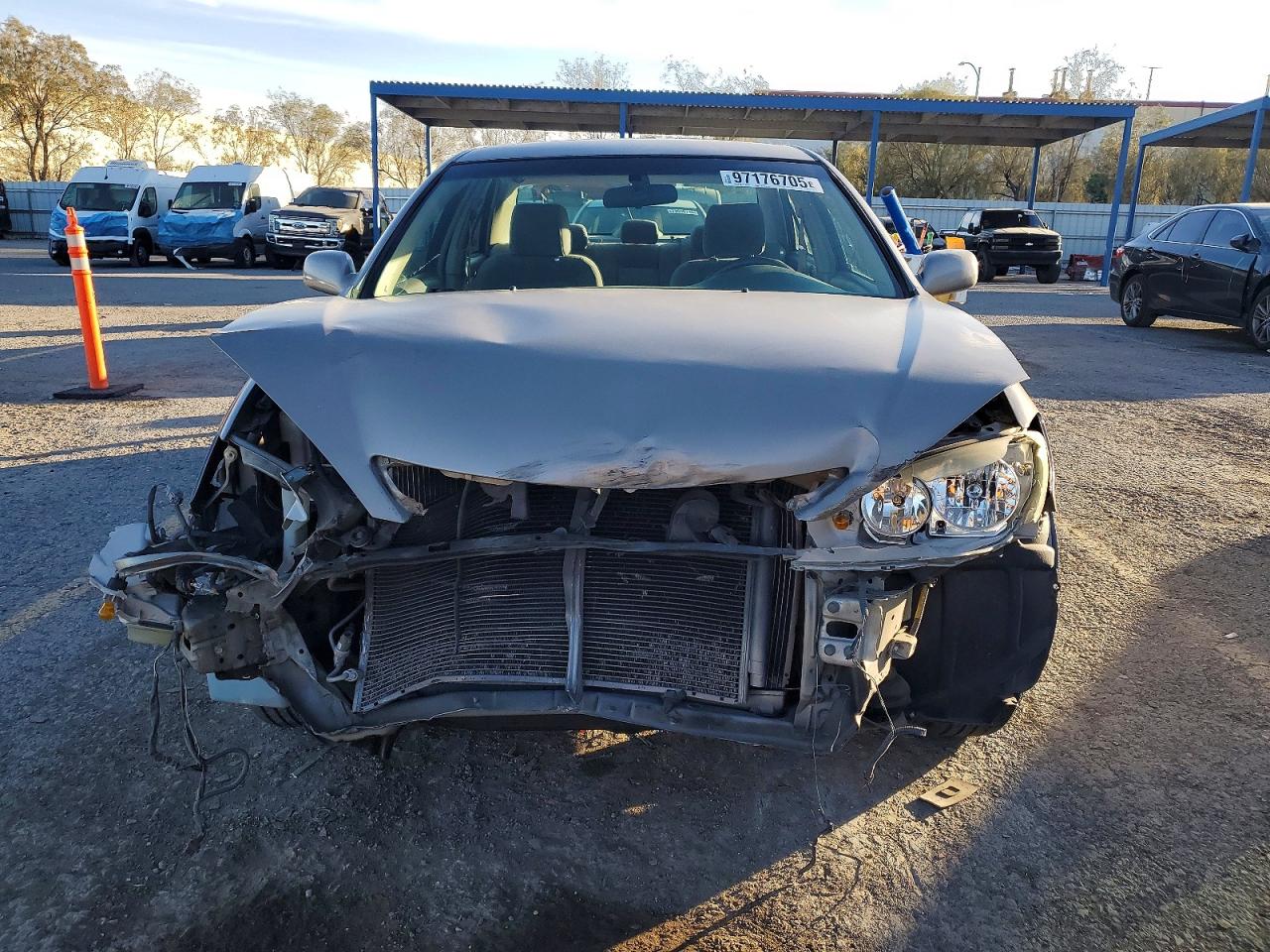 2006 TOYOTA CAMRY LE photo 5