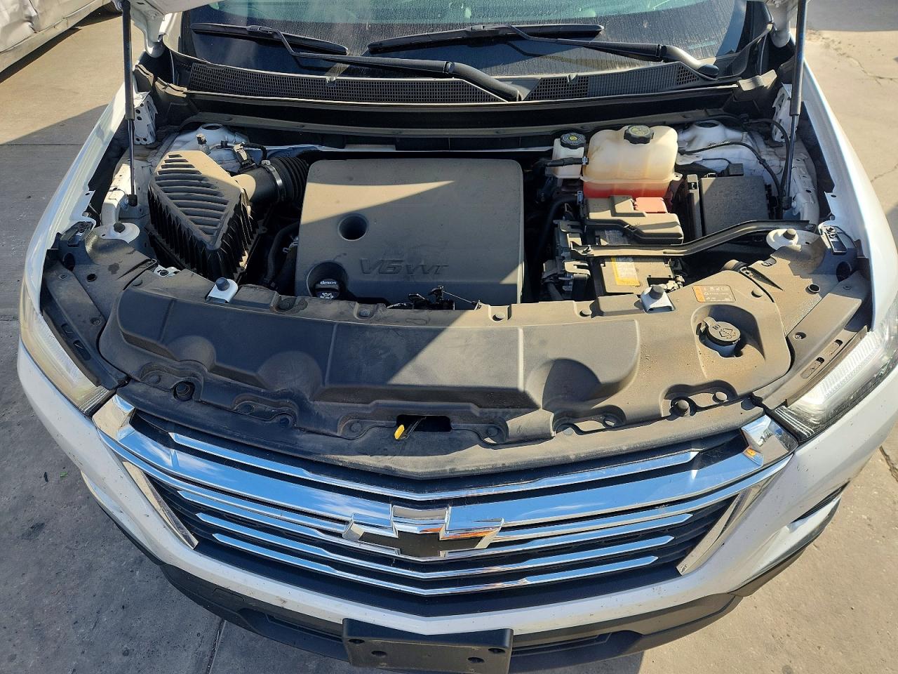 2023 CHEVROLET TRAVERSE LT photo 11