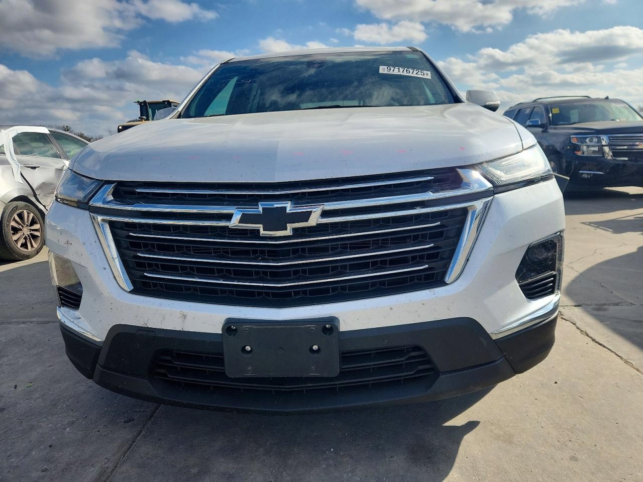 2023 CHEVROLET TRAVERSE LT photo 5
