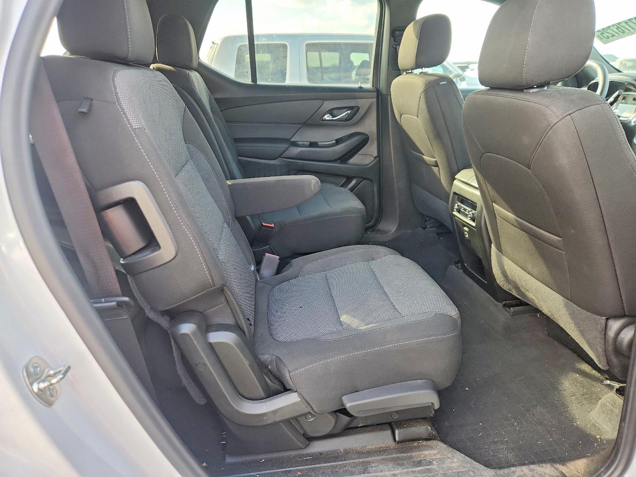 2023 CHEVROLET TRAVERSE LT photo 10