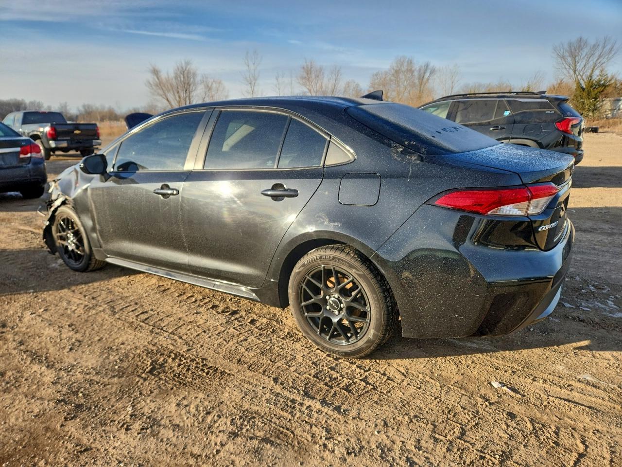 2022 TOYOTA COROLLA LE photo 2