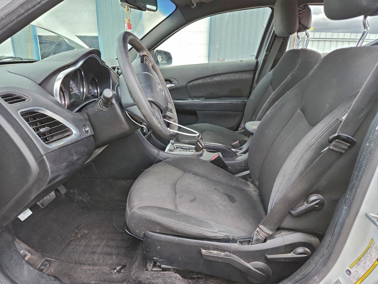 2014 DODGE AVENGER SE photo 7