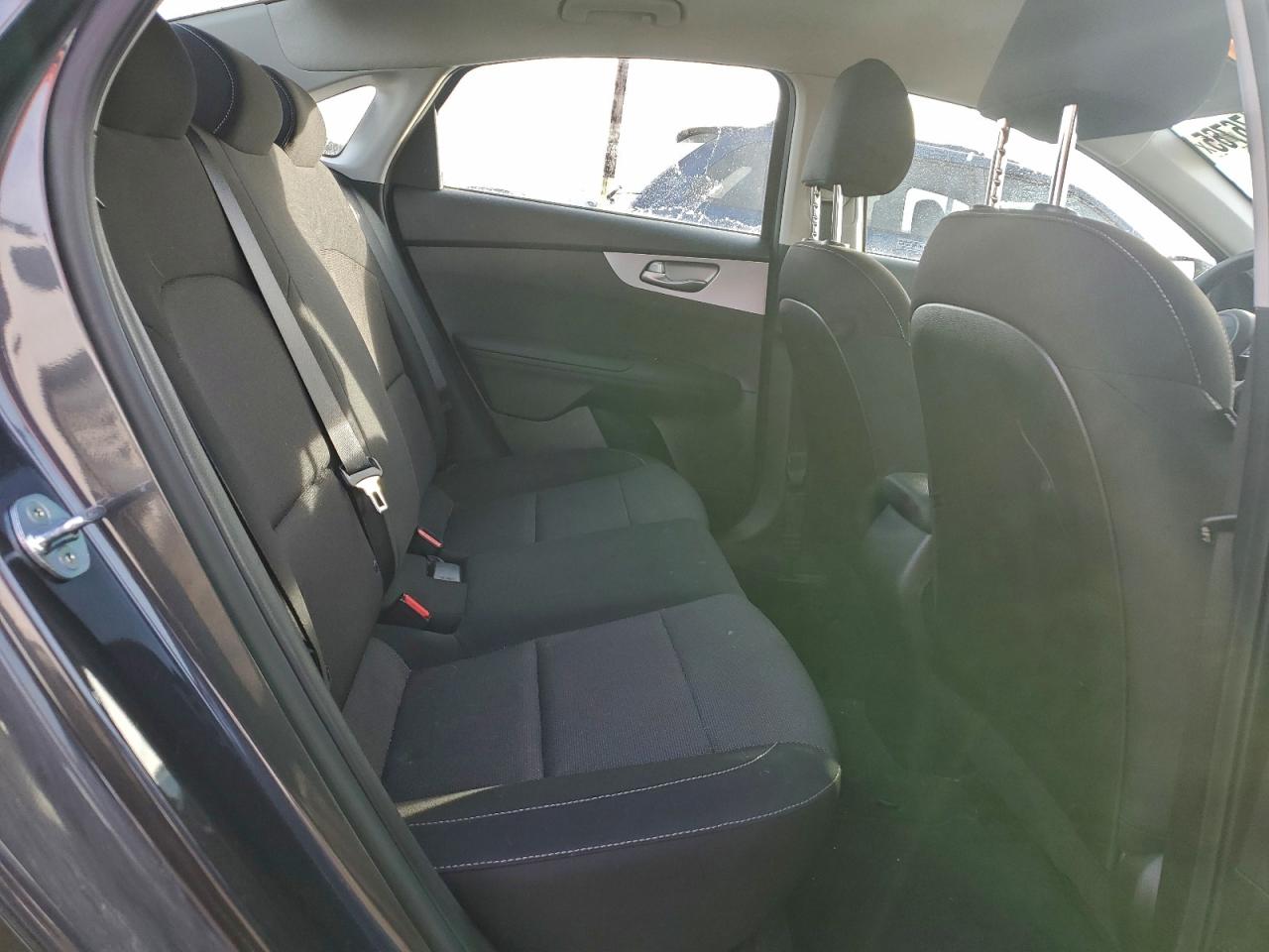 2023 KIA FORTE LX photo 10