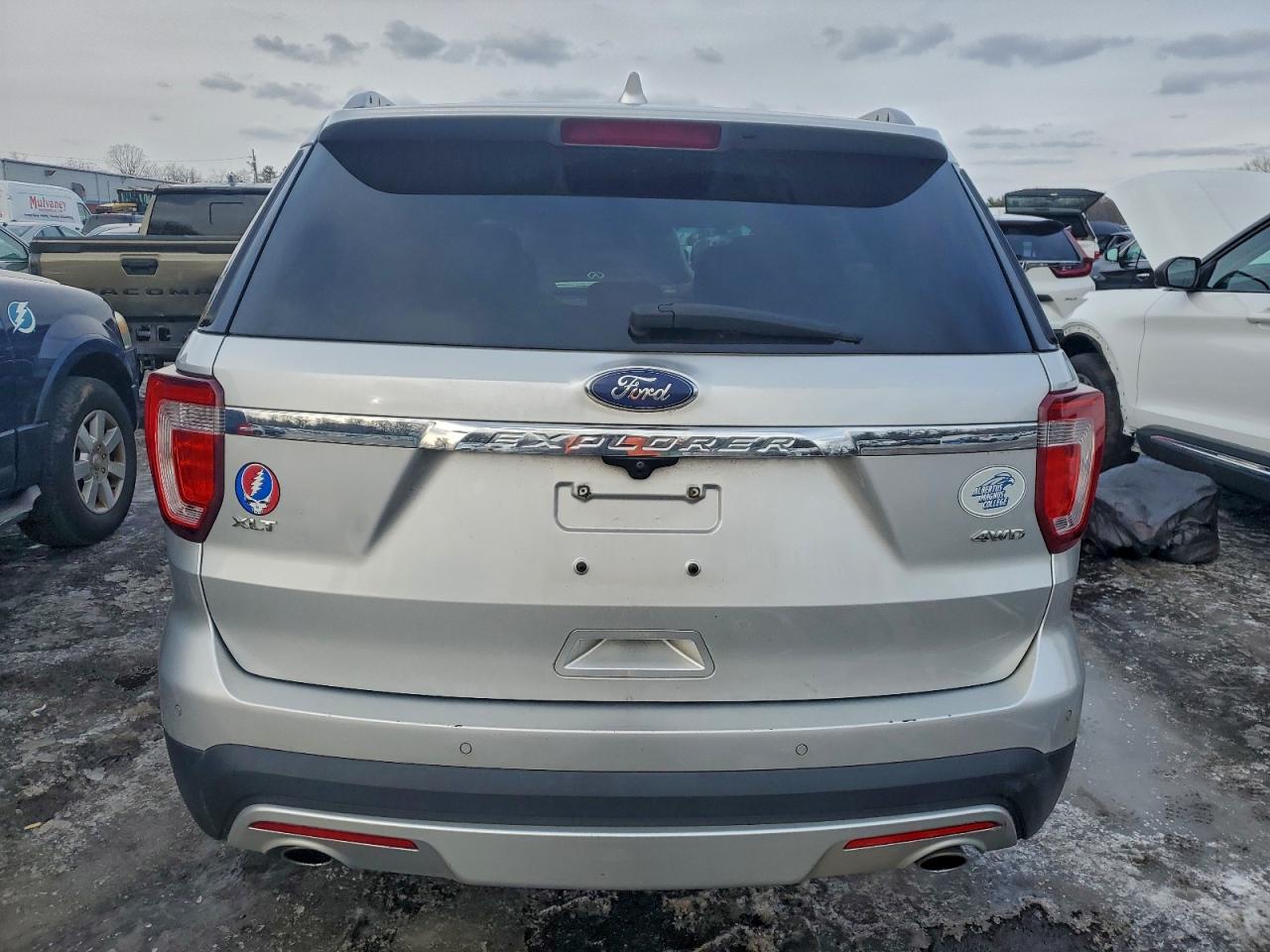 2016 FORD EXPLORER XLT photo 6