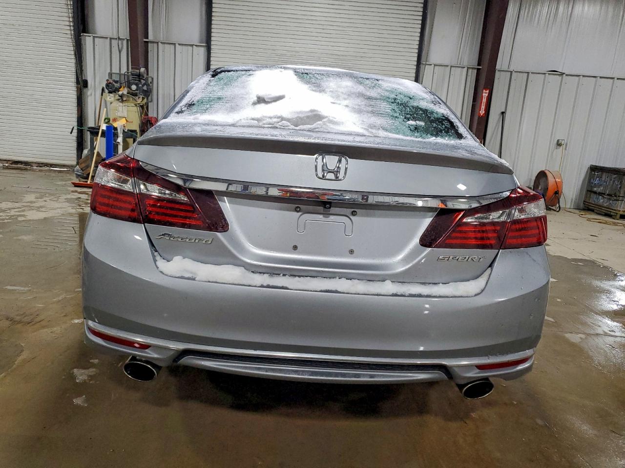 2017 HONDA ACCORD SPORT photo 6