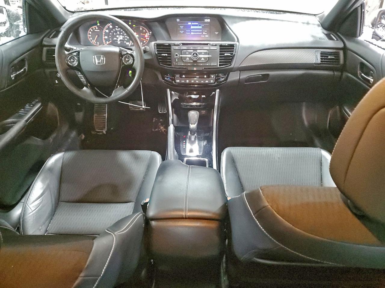 2017 HONDA ACCORD SPORT photo 8