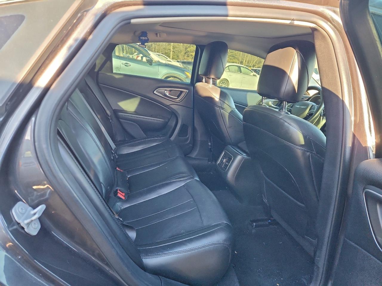 2015 CHRYSLER 200 C photo 19