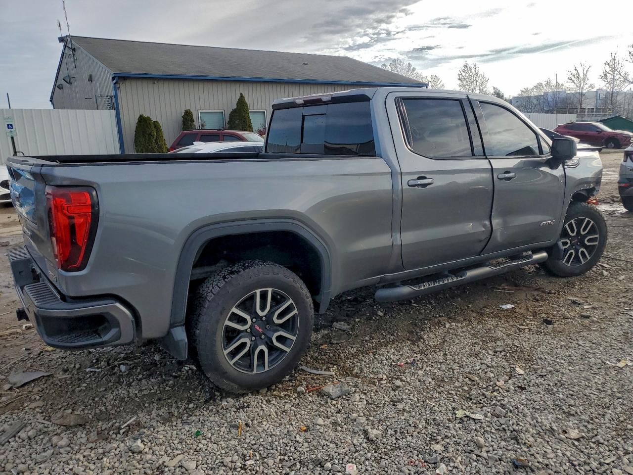 2020 GMC SIERRA K1500 AT4 photo 3