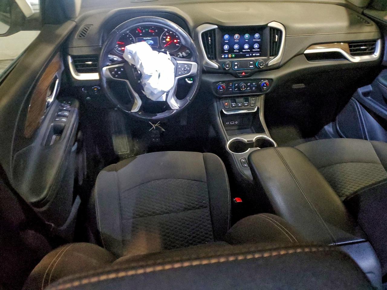 2020 GMC TERRAIN SLE photo 8
