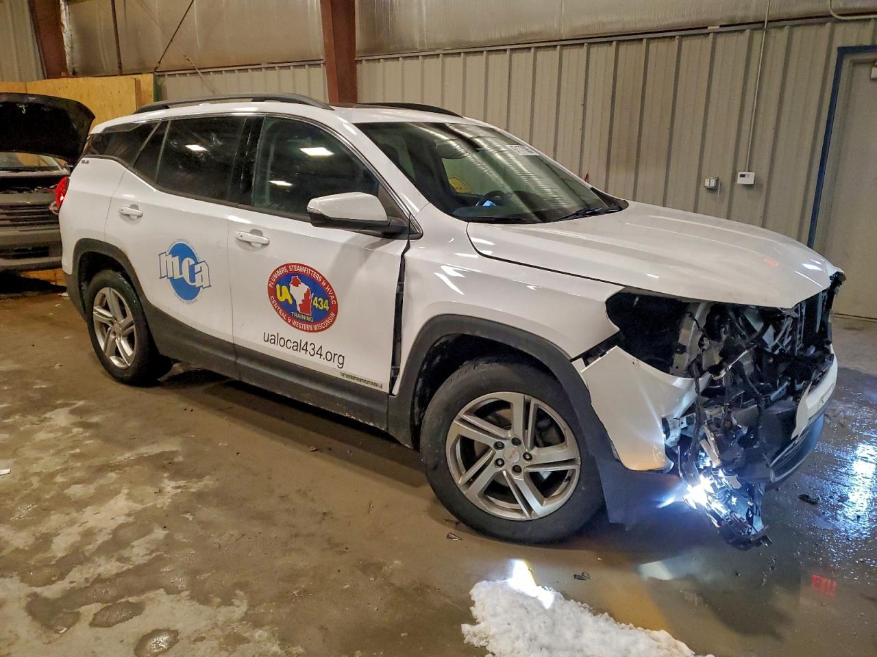 2020 GMC TERRAIN SLE photo 4