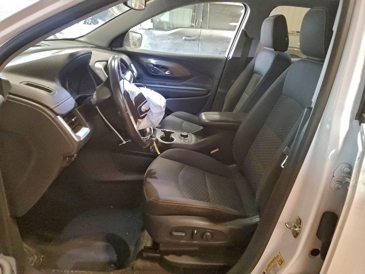 2020 GMC TERRAIN SLE photo 7