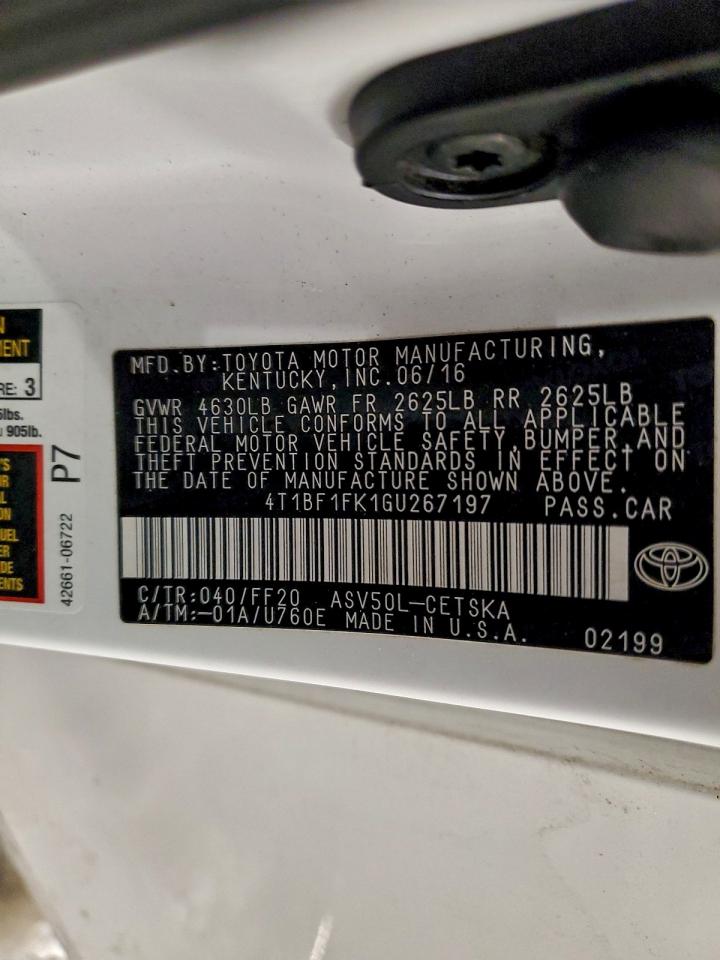 2016 TOYOTA CAMRY LE photo 12