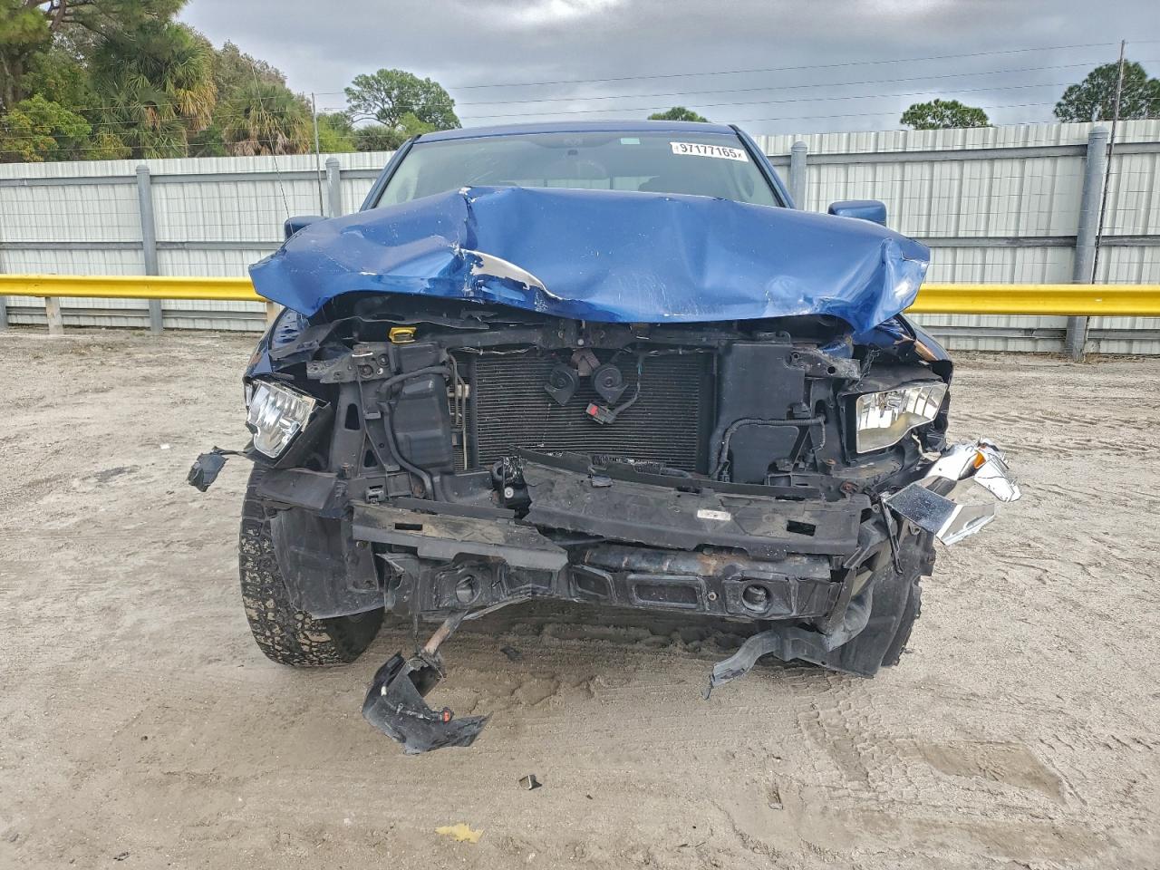 2011 DODGE RAM 1500 photo 5
