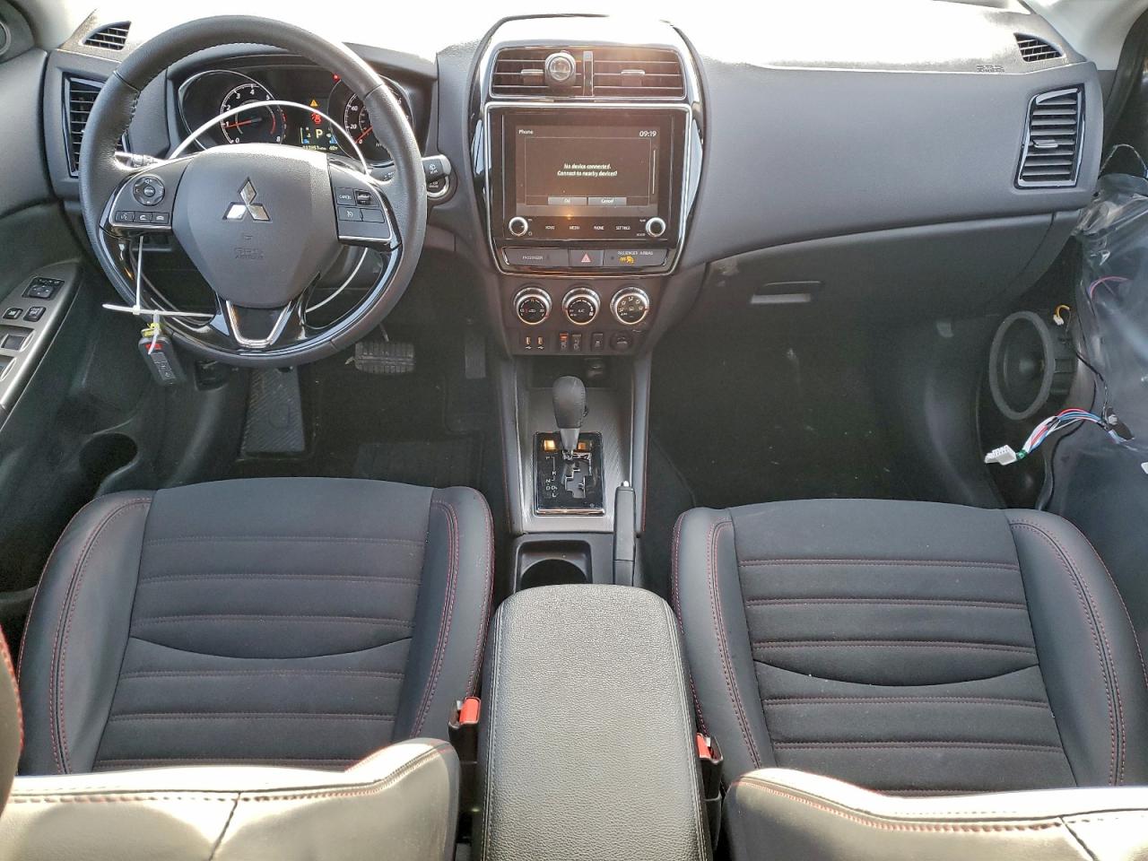 2024 MITSUBISHI OUTLANDER SPORT S/SE photo 8