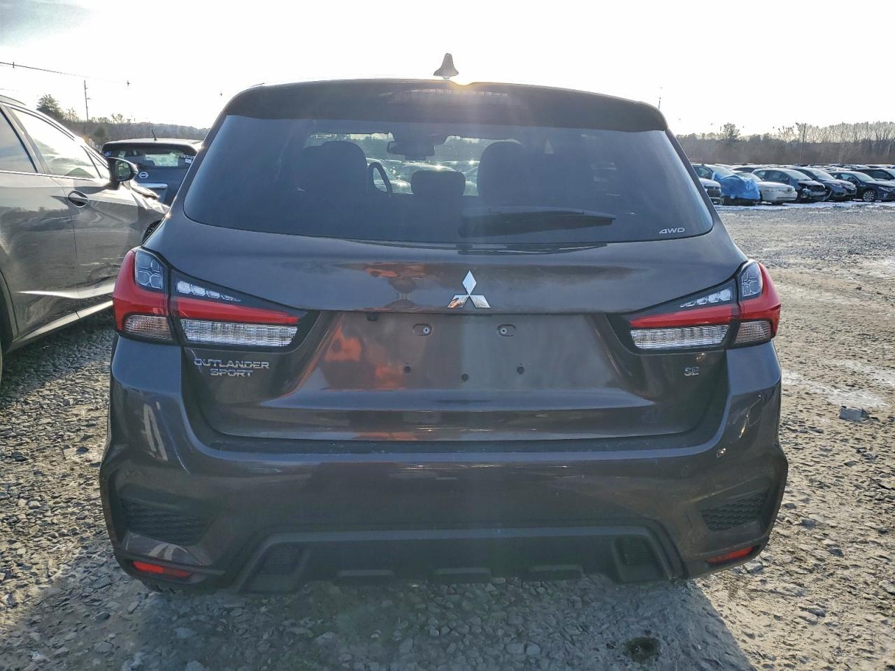 2024 MITSUBISHI OUTLANDER SPORT S/SE photo 6