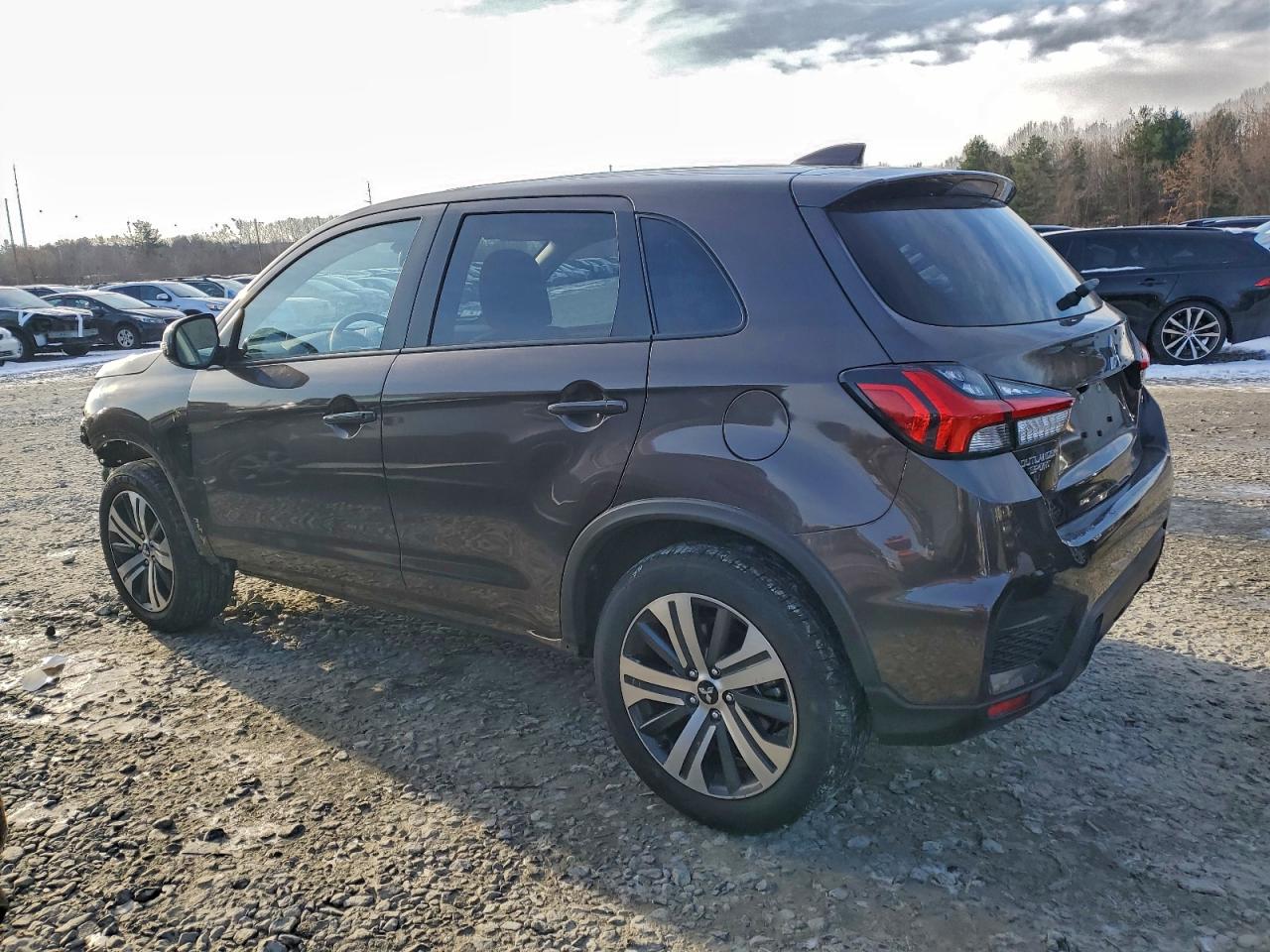 2024 MITSUBISHI OUTLANDER SPORT S/SE photo 2