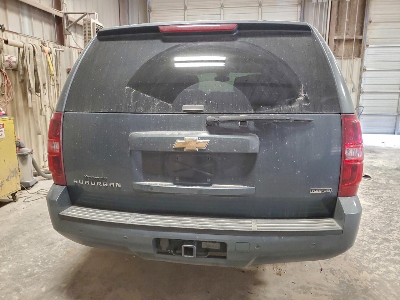 2009 CHEVROLET SUBURBAN C1500 LT photo 6