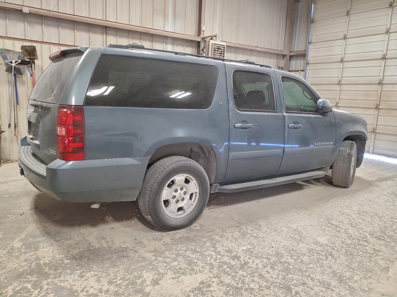 2009 CHEVROLET SUBURBAN C1500 LT photo 3