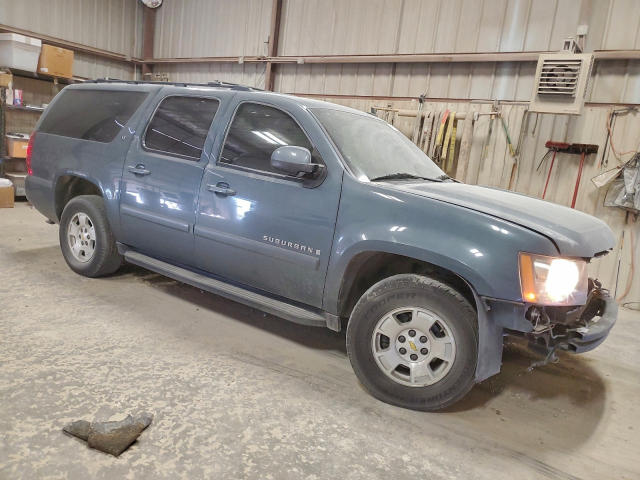 2009 CHEVROLET SUBURBAN C1500 LT photo 4