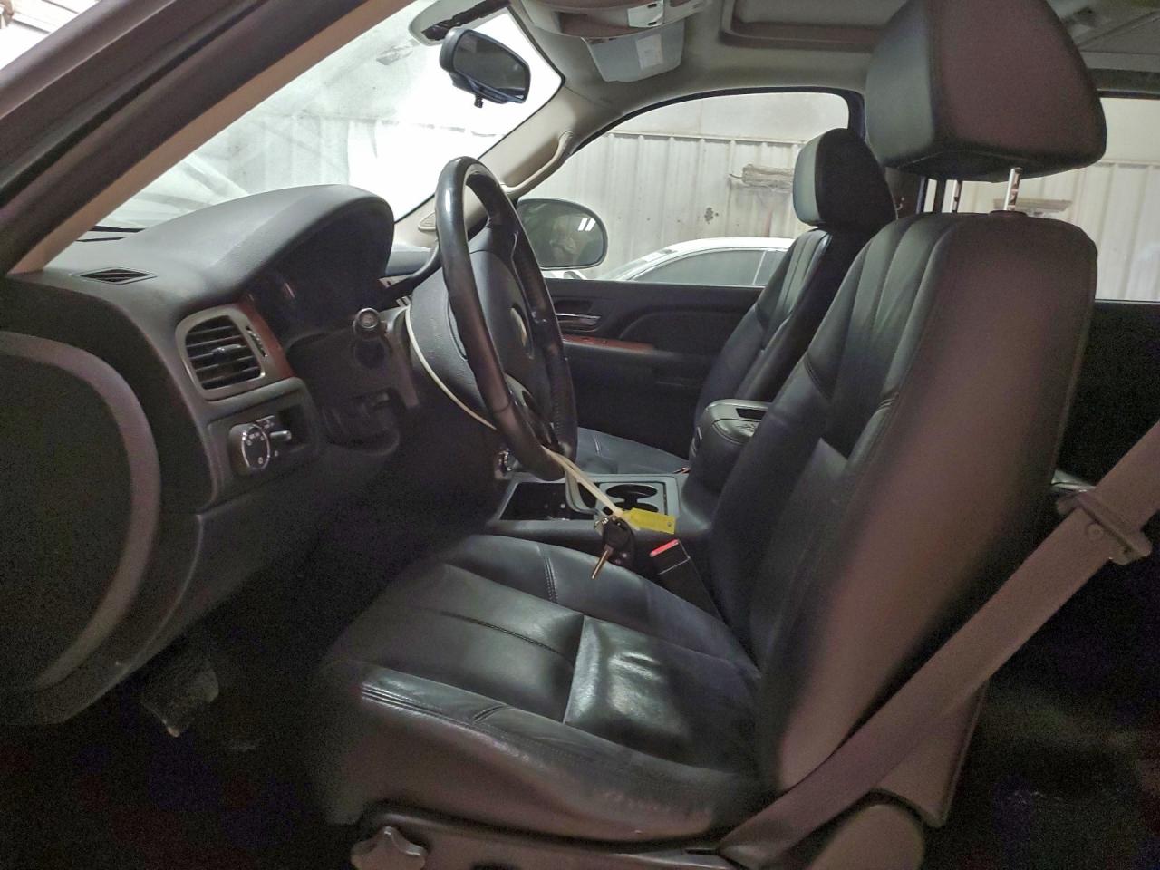 2009 CHEVROLET SUBURBAN C1500 LT photo 7