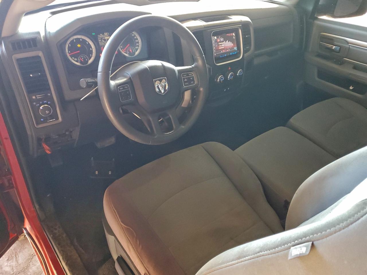 2014 RAM 1500 ST photo 8