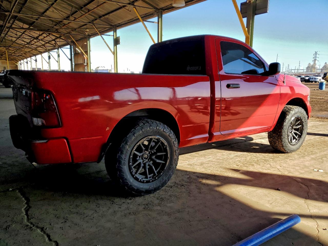 2014 RAM 1500 ST photo 3