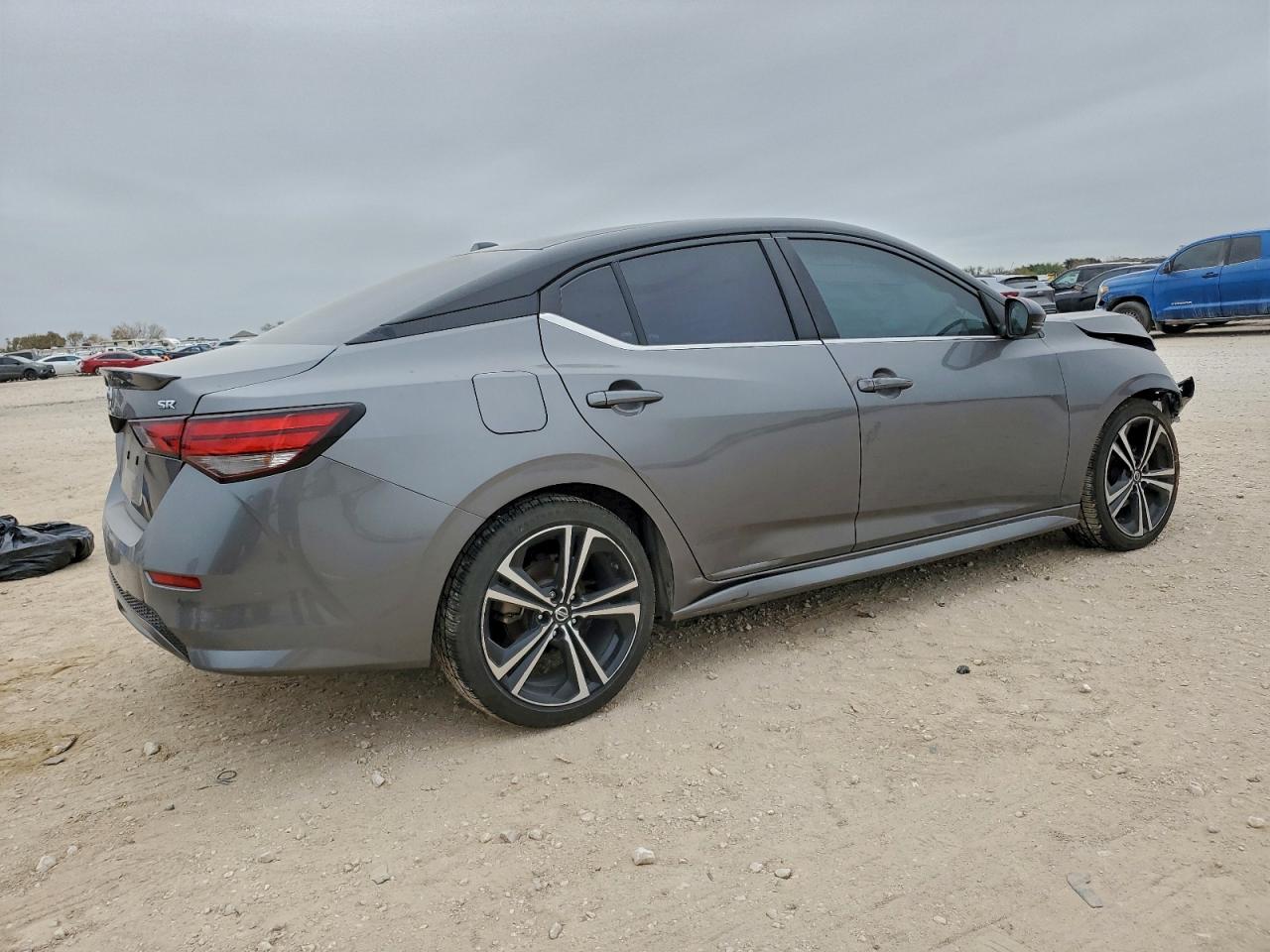 2023 NISSAN SENTRA SR photo 3