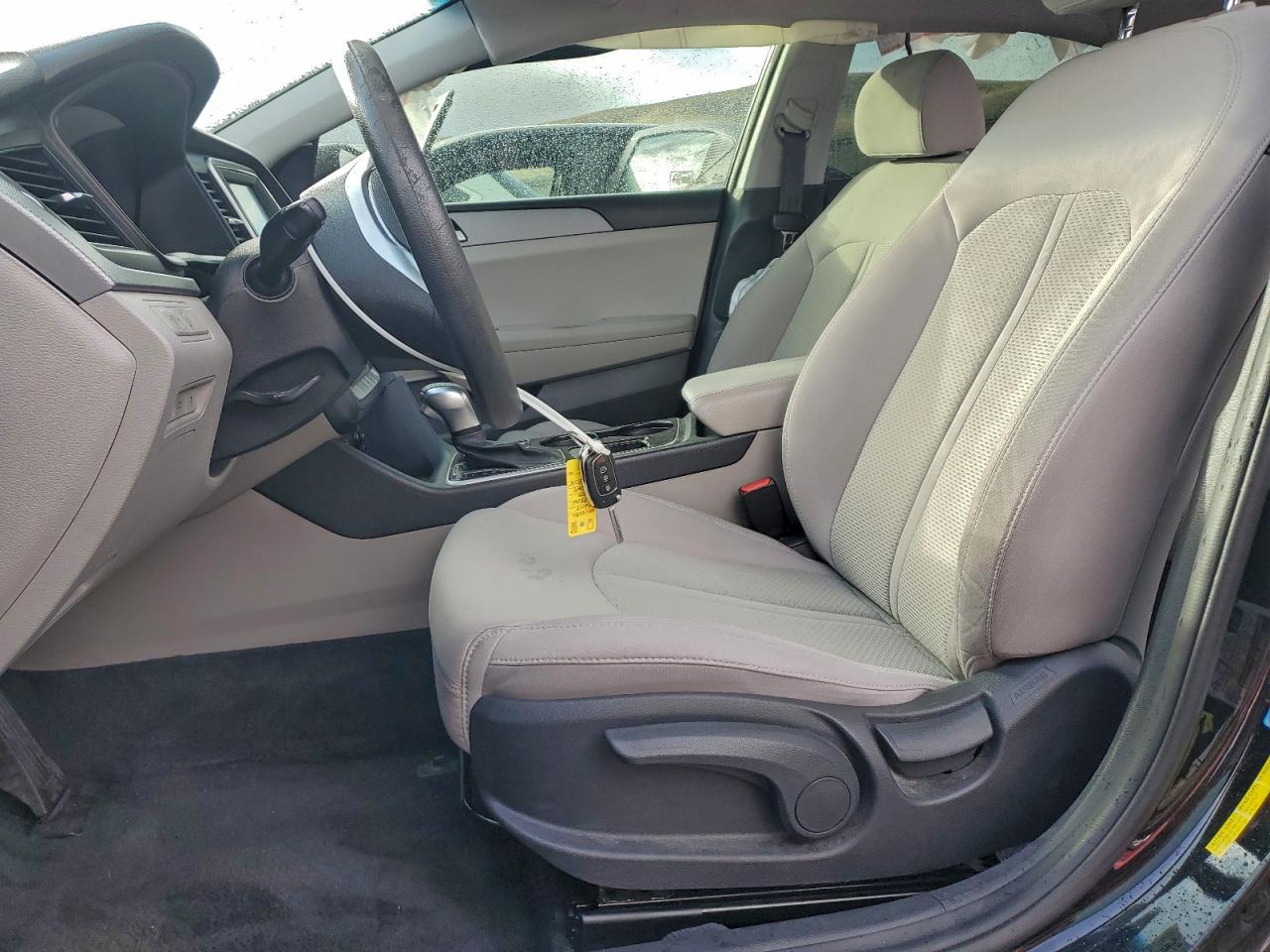 2018 HYUNDAI SONATA SE photo 7