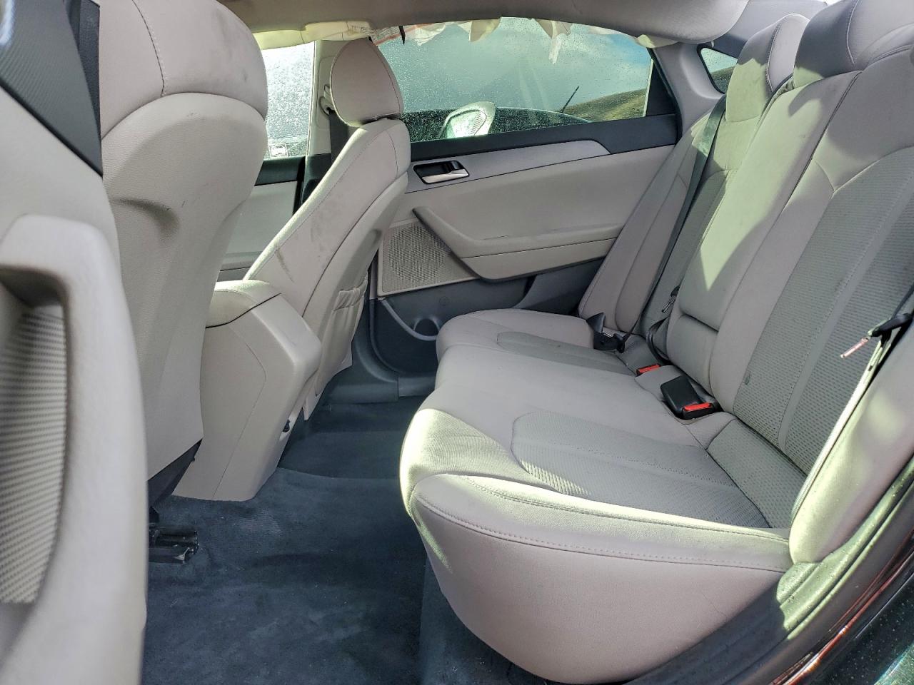 2018 HYUNDAI SONATA SE photo 10