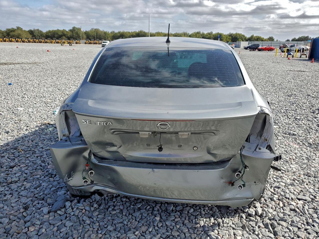 2011 NISSAN SENTRA 2.0 photo 6