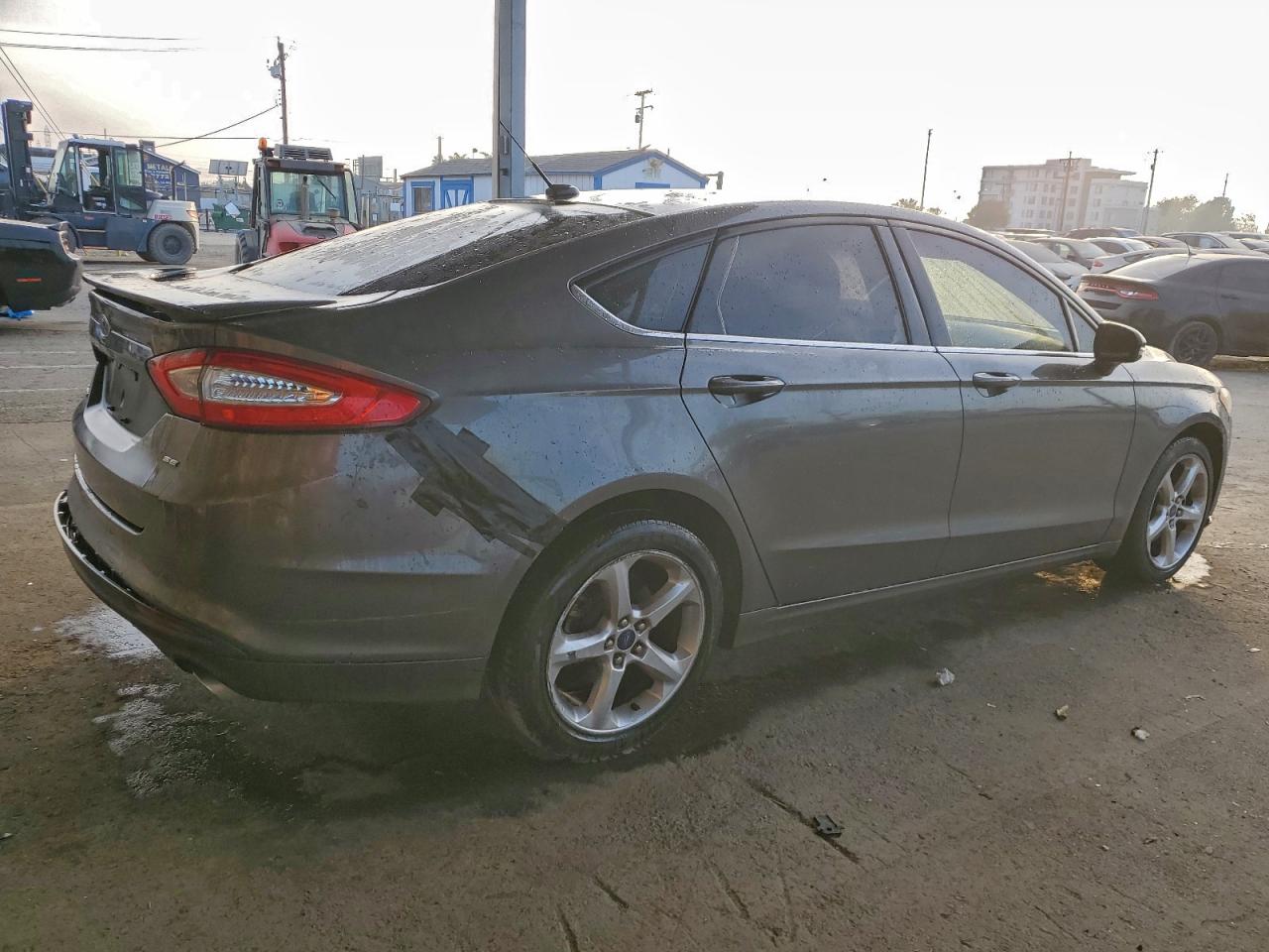2016 FORD FUSION SE photo 3