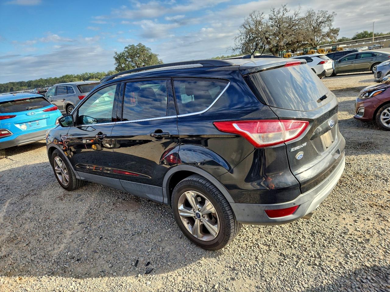 2015 FORD ESCAPE SE photo 2