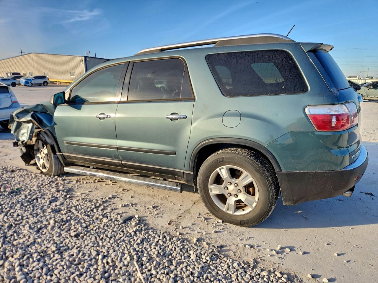 2009 GMC ACADIA SLE photo 2