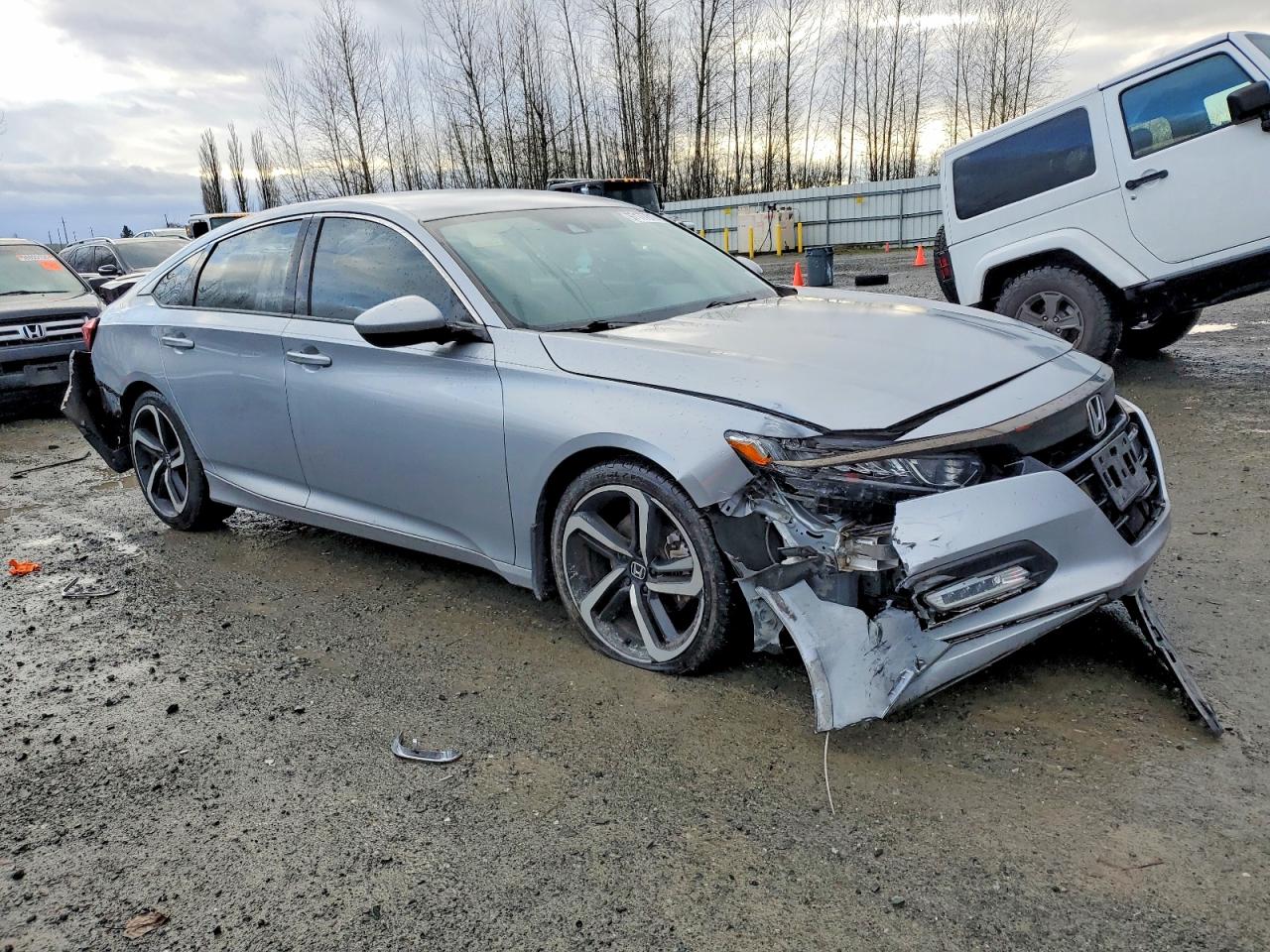 2018 HONDA ACCORD SPORT photo 4