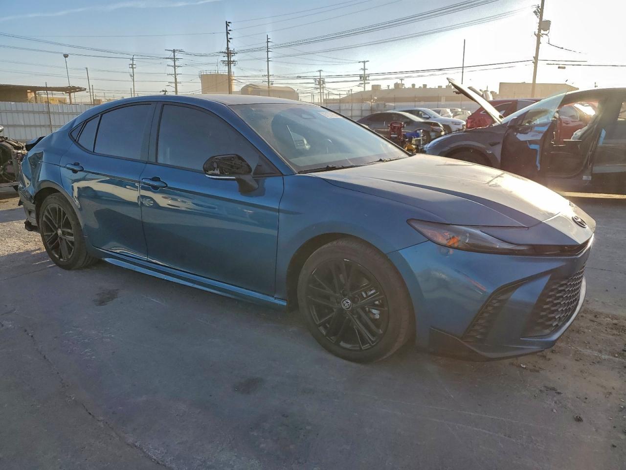 2025 TOYOTA CAMRY XSE photo 4