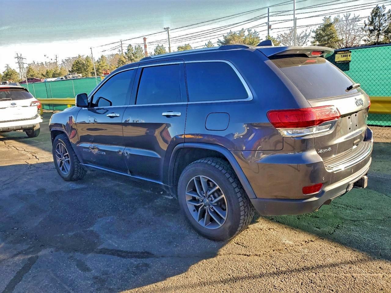2018 JEEP GRAND CHEROKEE LIMITED photo 2