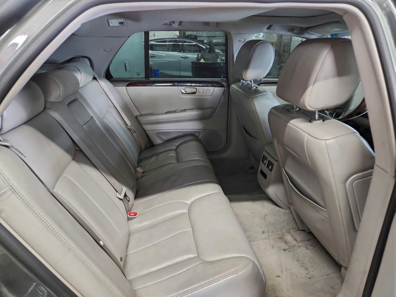 2008 CADILLAC DTS photo 10