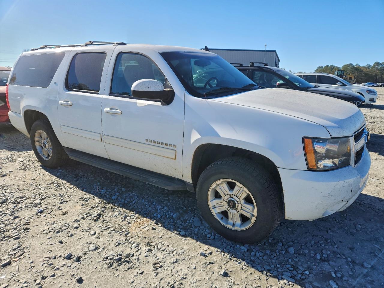 2013 CHEVROLET SUBURBAN C1500 LT photo 4