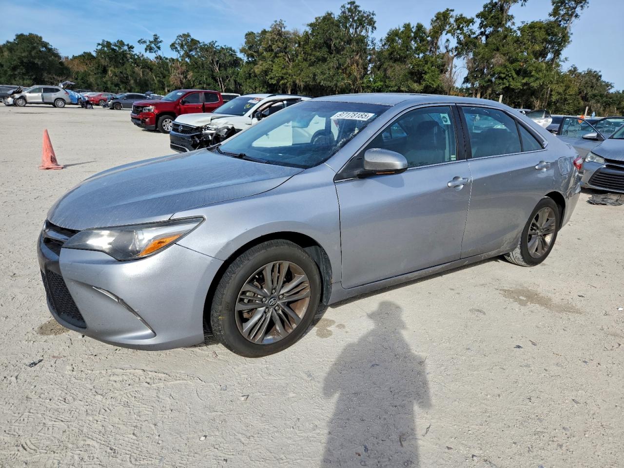 2016 TOYOTA CAMRY