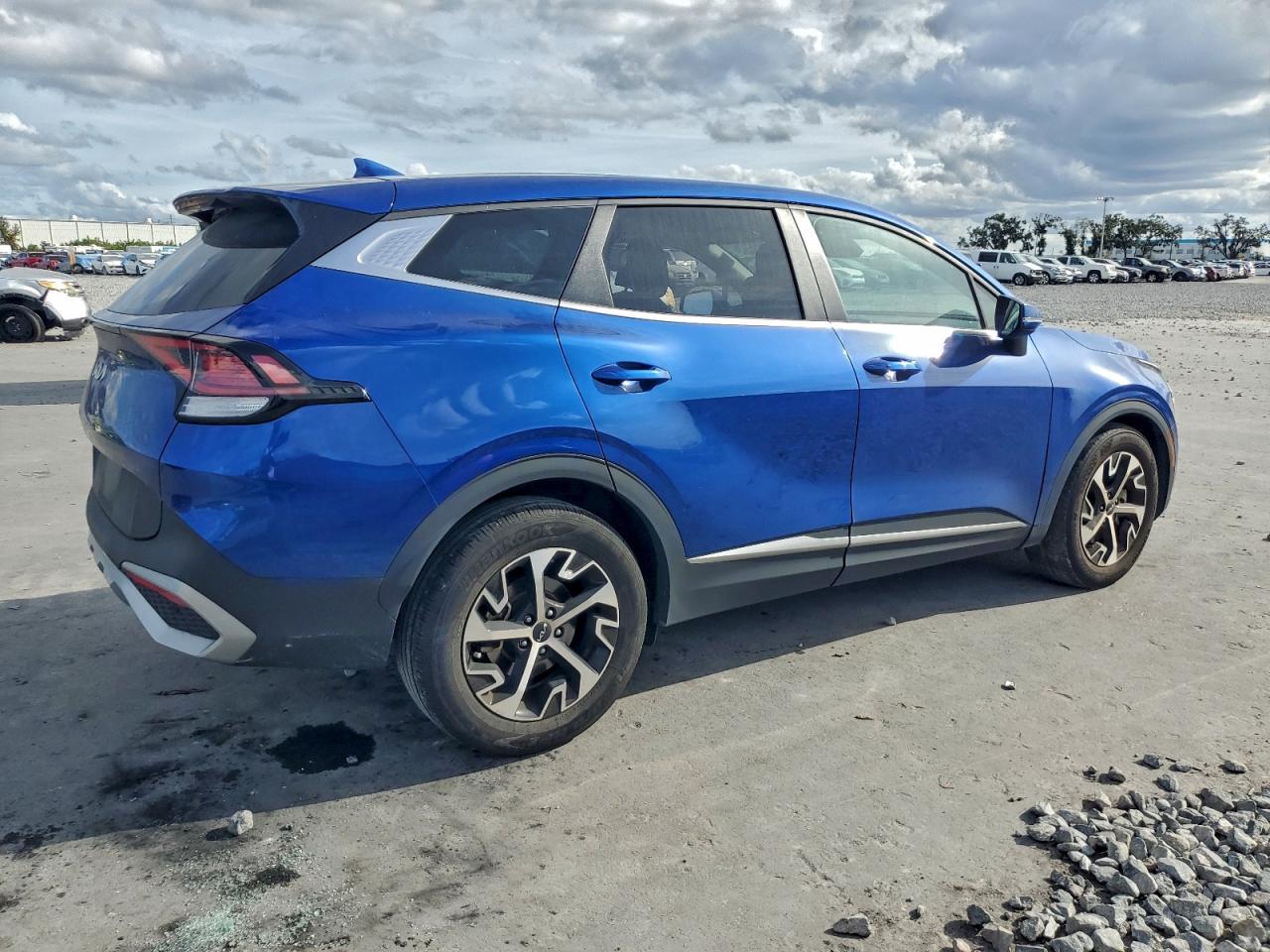 2023 KIA SPORTAGE EX photo 3