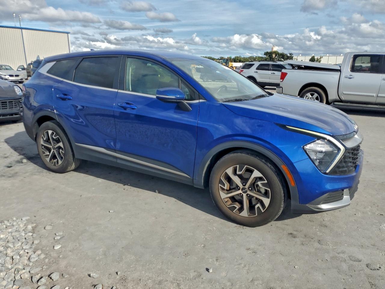 2023 KIA SPORTAGE EX photo 4